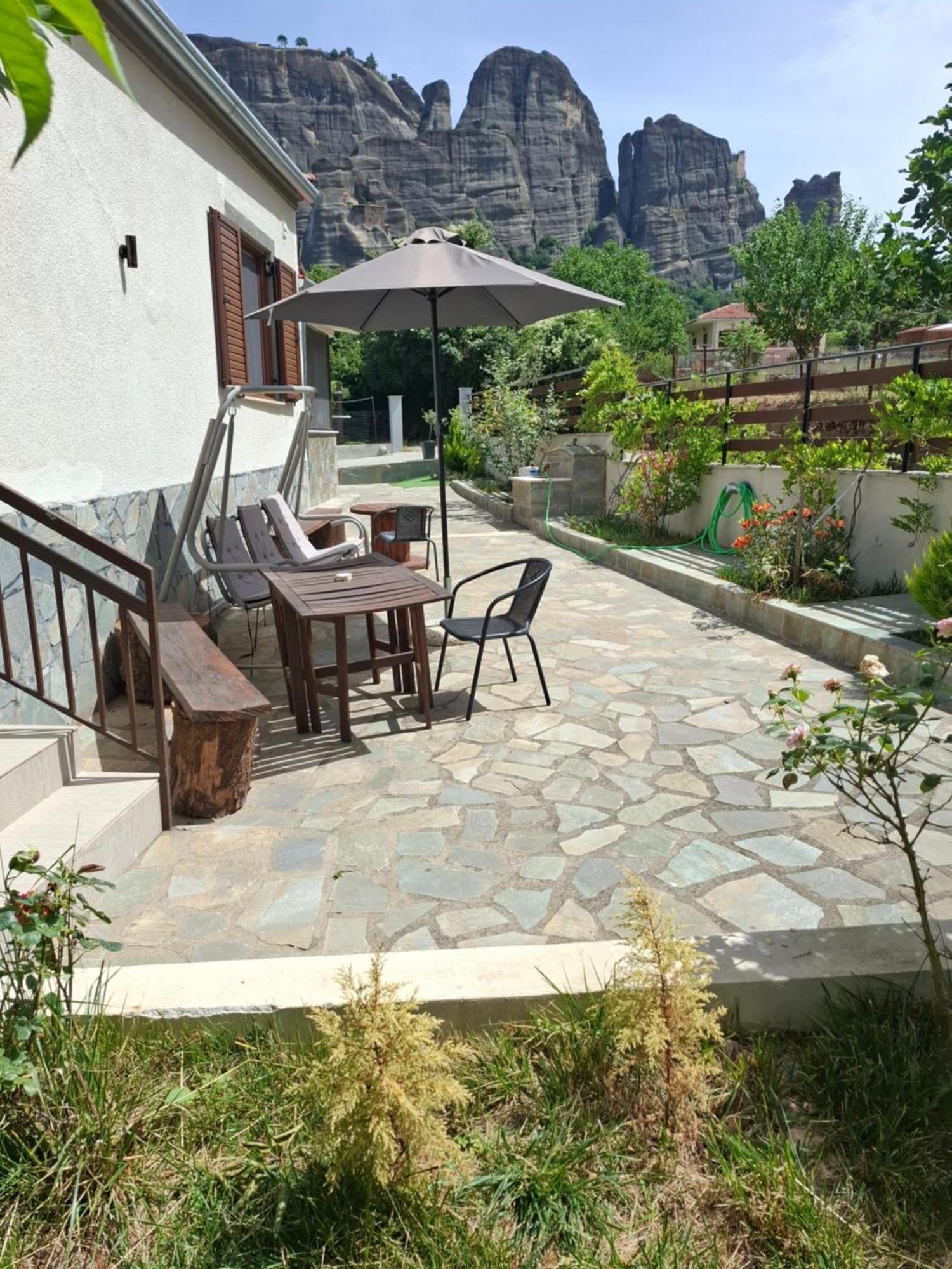 Paradise Of Meteora B * Kastraki