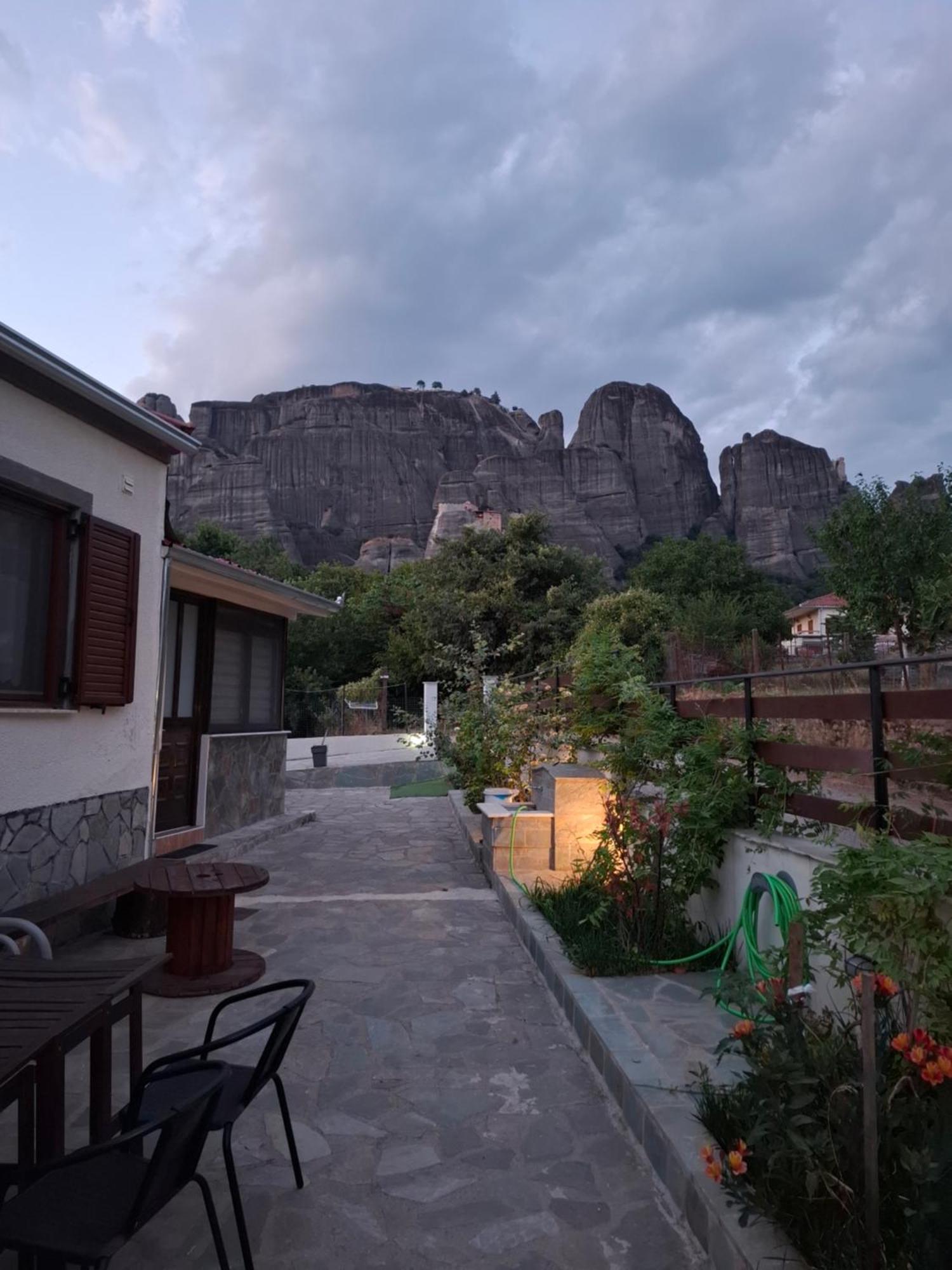 Paradise Of Meteora B * Kastraki